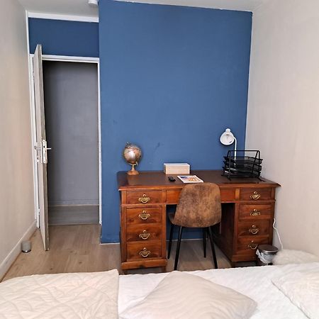 Chambre Spacieuse - Dressing - Sdb Communes - Parking Prive Nîmes Zewnętrze zdjęcie