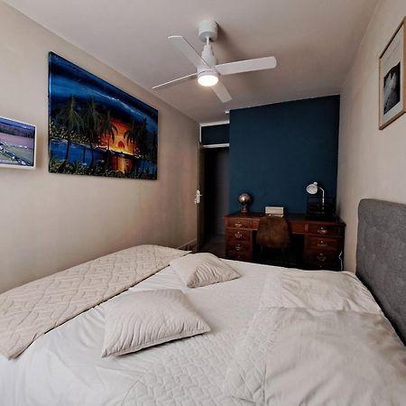 Chambre Spacieuse - Dressing - Sdb Communes - Parking Prive Nîmes Zewnętrze zdjęcie